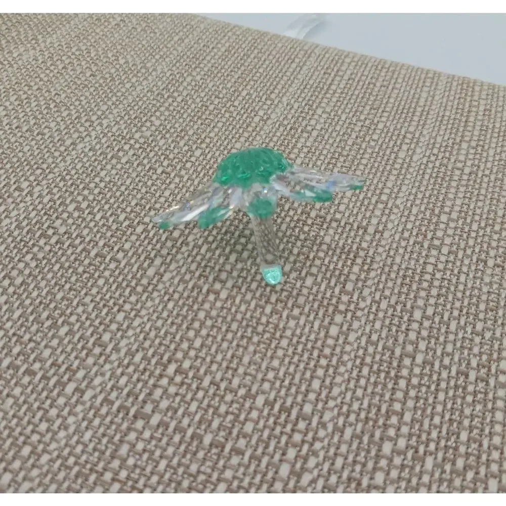 Swarovski SCS Crystal Flower Daisy Figurine Green Center Clear Boxed